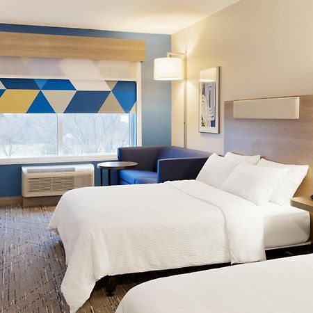 Holiday Inn Express Newton By Ihg Ngoại thất bức ảnh