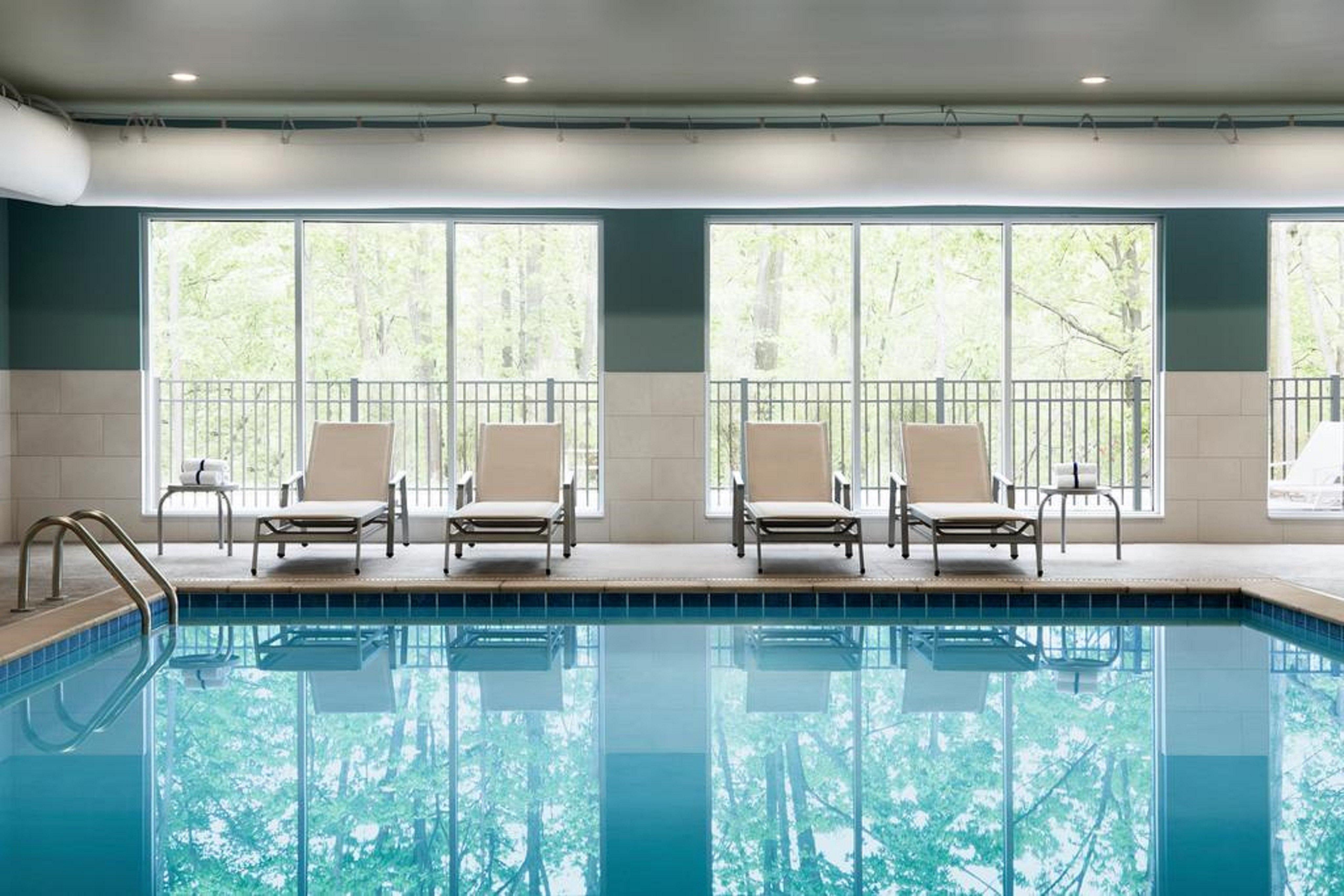 Holiday Inn Express Newton By Ihg Ngoại thất bức ảnh